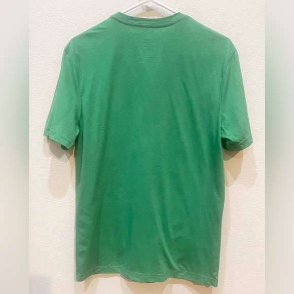 Dr. Seuss Grinch Graphic Tee Size Medium Green Christmas T-shirt Santa - Picture 3 of 4